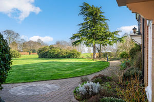 Photo 24- click for photo gallery